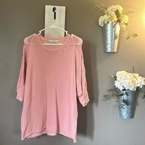 Women’s pink sweater size small